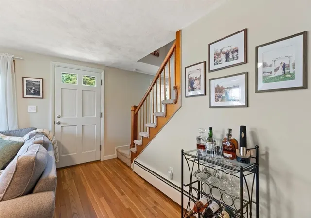 4th image of 1569 Main St, Tewksbury, MA 01876 | MLS# 73549229