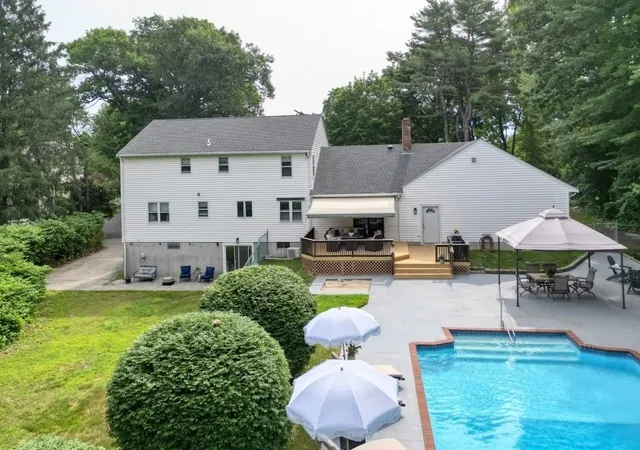 Photo 4 of Single family home for sale at 363 Liberty St, Braintree, MA 02184 | MLS# 73541691 | Listing updated on 2026-09-18
