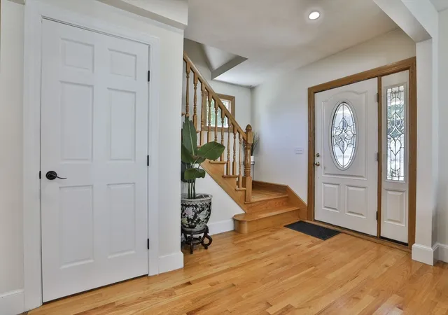 Homes for sale in Saugus, MA | 16 Endicott St, Saugus, MA 01906 | MLS# 73533835