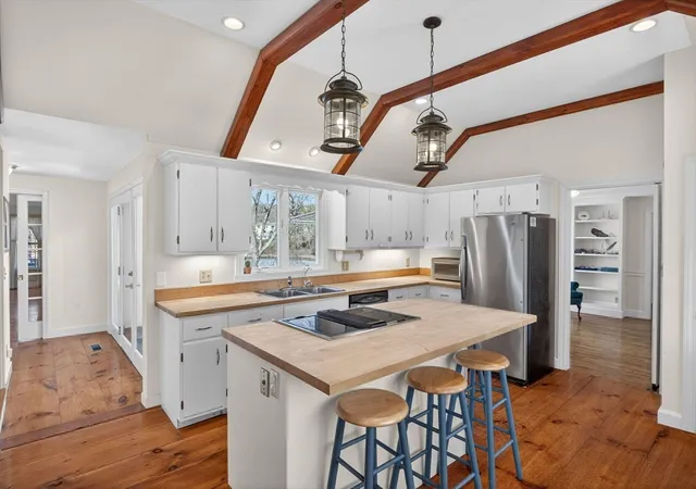 2nd image of 22 Winslow Dr, Orleans, MA 02653 | MLS# 73489022