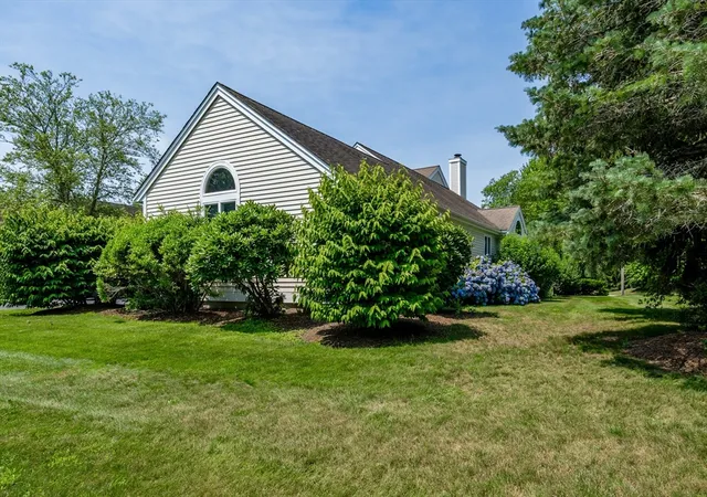 2nd image of 1 Woods Edge Ln #191, Mashpee, MA 02649 | MLS# 73558132