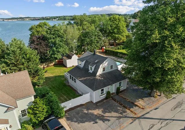 3rd image of 35 East Ave, Kingston, MA 02364 | MLS# 73557012