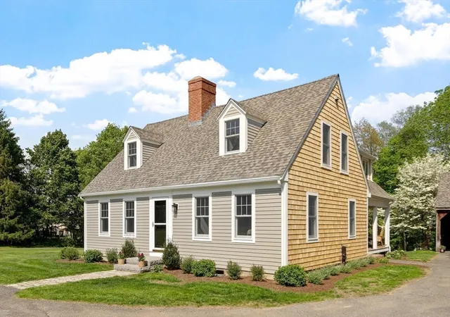 4th image of 177 Maple St, Sherborn, MA 01770 | MLS# 73522431