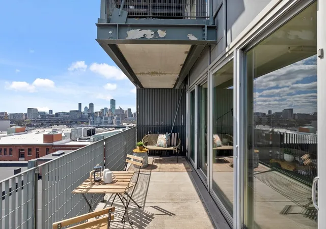 Homes for sale in Boston, MA | 25 Channel Ctr St, Boston, MA 02210