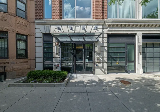 2nd image of 43 Westland Ave #409, Boston, MA 02115 | MLS# 73562384