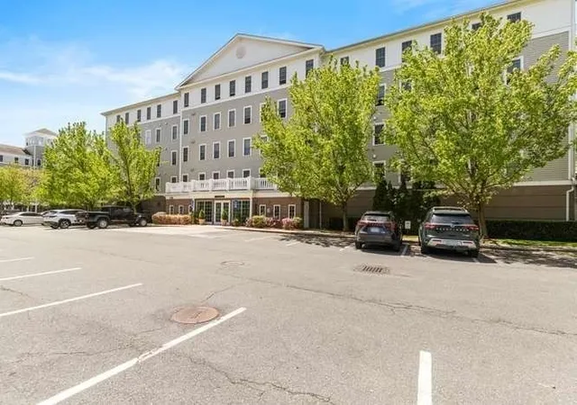 Homes for sale in Peabody, MA | 10 Crowninshield St #106, Peabody, MA 01960 | MLS# 73520818