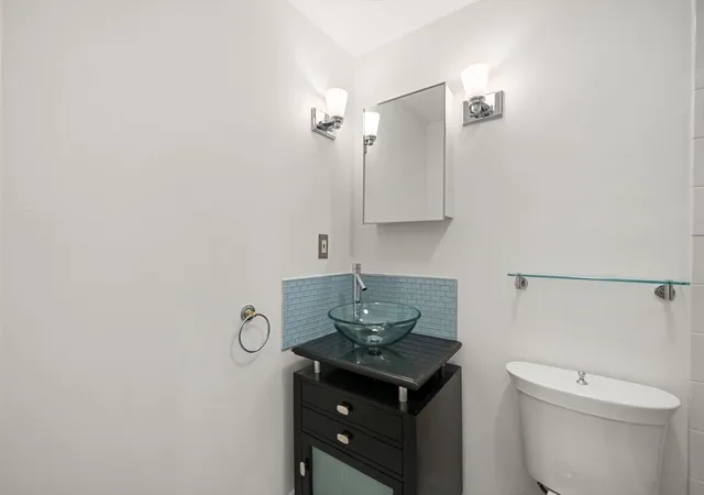 Homes for sale in Boston, MA | 40 Saint Botolph St #5, Boston, MA 02116 | MLS# 73521366