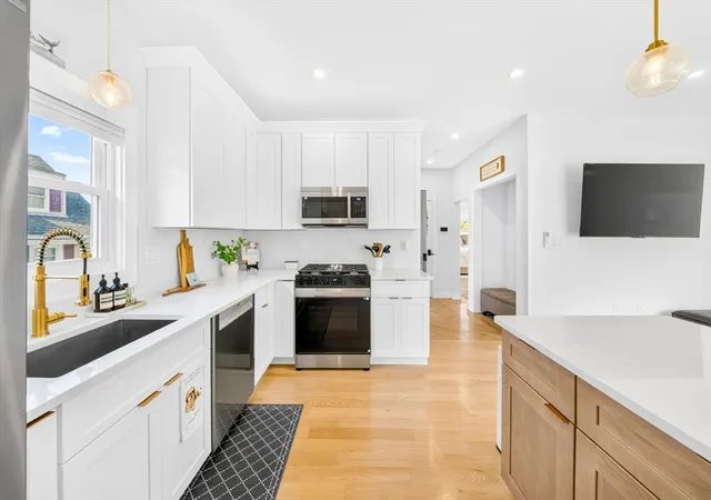 Photo 4 of Condo for sale at 12 Sewall Ave #2B, Winthrop, MA 02152 | MLS# 73563560 | Listing updated on 2026-09-13