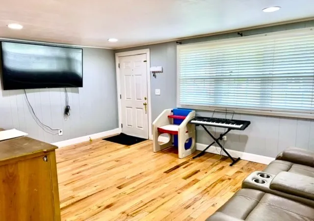 image of 289 Burnham Rd, Lowell, MA 01852 | MLS# 73560328