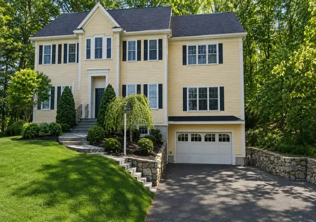 1st image of 171 Lincoln Street, Lexington, MA 02421 | MLS# 73568058