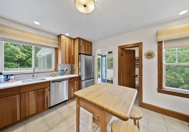 Homes for sale in Avon, MA | 310 W Main St, Avon, MA 02322 | MLS# 73547481