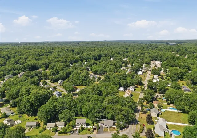 Photo 4 of Sale Pending at 1 Springwell Road, Billerica, MA 01821 | MLS# 73566692 | Listing updated on 2026-08-27