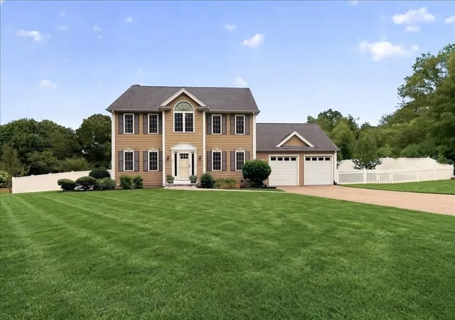 1st image of 150 Chief Justice Cushing Hwy, Hingham, MA 02043 | MLS# 73550937