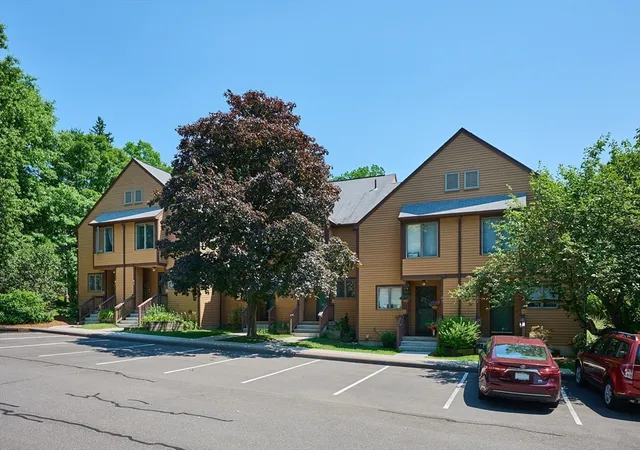 1st image of 575 Bridge Rd #13-4, Florence, MA 01062 | MLS# 73545417