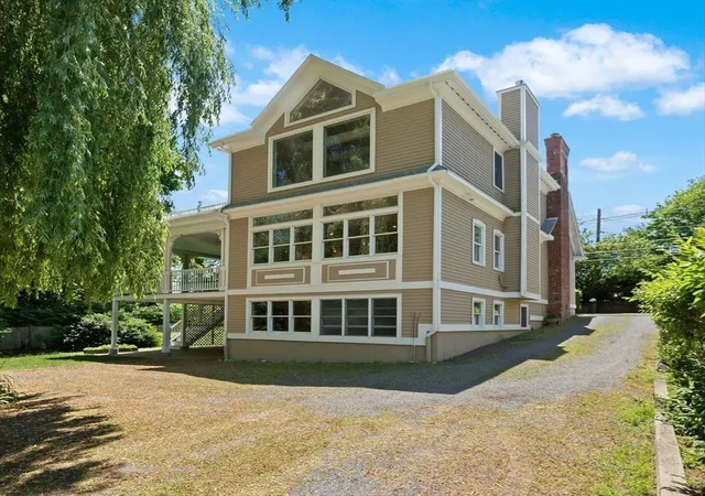 4th image of 174 Willow Rd, Nahant, MA 01908 | MLS# 73537579