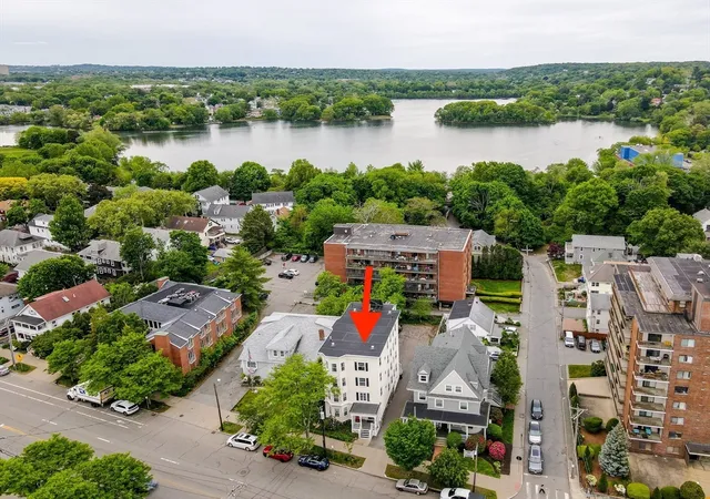 2nd image of 374 Massachusetts Ave #3, Arlington, MA 02474 | MLS# 73556816