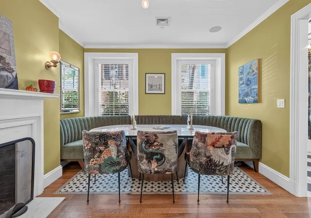5th image of 54 Pinckney St, Boston, MA 02114 | MLS# 73557536