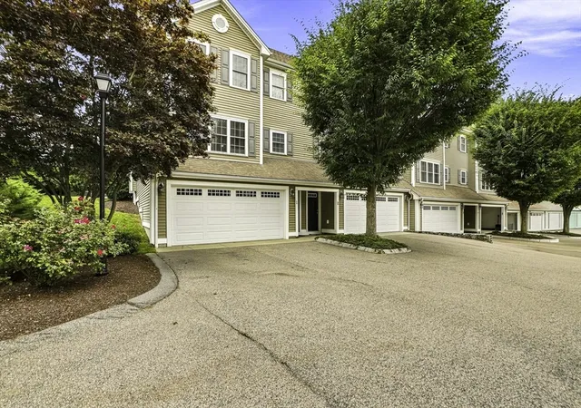 Photo 3 of Condo for sale at 1284 County St #1, Attleboro, MA 02703 | MLS# 73565664 | Listing updated on 2026-08-30