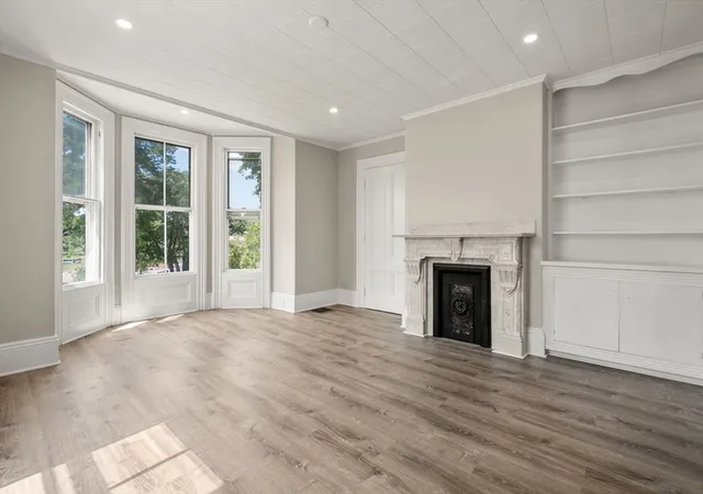 5th image of 83 Oak Street, Uxbridge, MA 01569 | MLS# 73566306