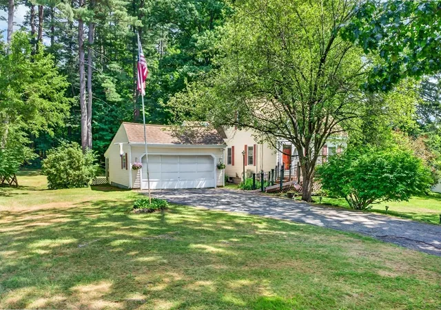 42nd image of 121 Poplar St, Greenfield, MA 01301 | MLS# 73554215