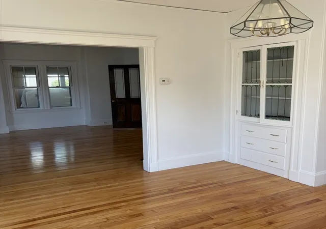 4th image of 53 Ellington Rd, Quincy, MA 02170 | MLS# 73554048