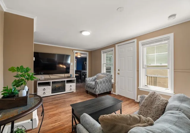 5th image of 212 Princeton St, Boston, MA 02128