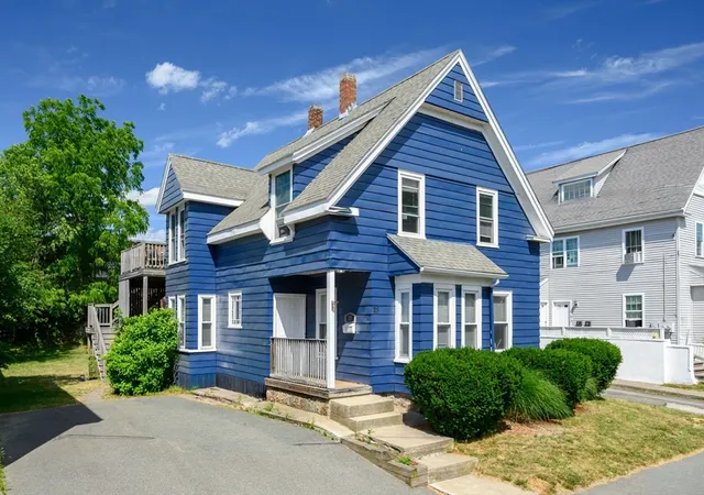Homes for sale in Rockland, MA | 28 Blanchard St, Rockland, MA 02370 | MLS# 73537880