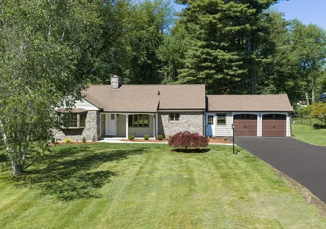 Homes for sale in East Longmeadow, MA | 580 Parker St, East Longmeadow, MA 01028 | MLS# 73525538