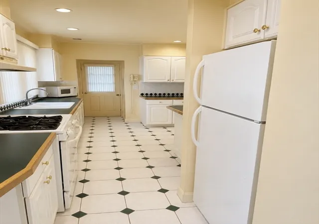Homes for sale in Medford, MA | 24 Stearns Ave, Medford, MA 02155 | MLS# 73540945