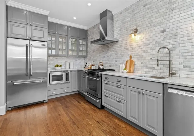 Listing Photo 3 - Condo for sale in building located at 16 Lingard, Boston, MA 02125 - Unit #2