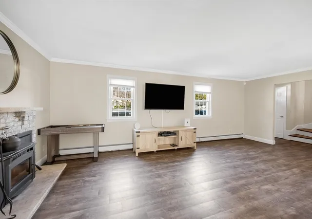 4th image of 106 Grove Street, Reading, MA 01867 | MLS# 73510528