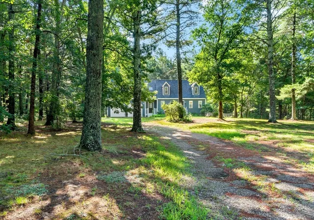 3rd image of 25 Thomas Blanchard Dr, Plympton, MA 02367 | MLS# 73547847