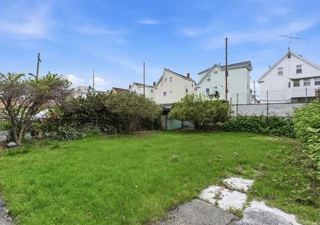 21st image of 143 Division St, New Bedford, MA 02744 | MLS# 73553051