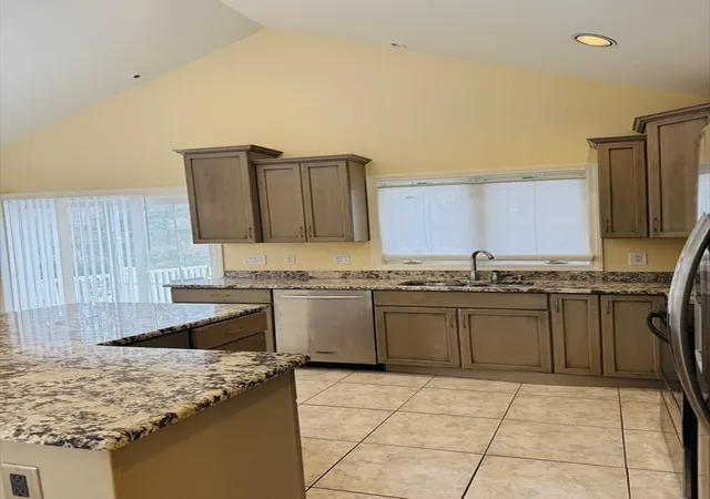 Photo 3 of Single family home for sale at 1015 Forbes St, New Bedford, MA 02745 | MLS# 73569495 | Listing updated on 2026-09-27