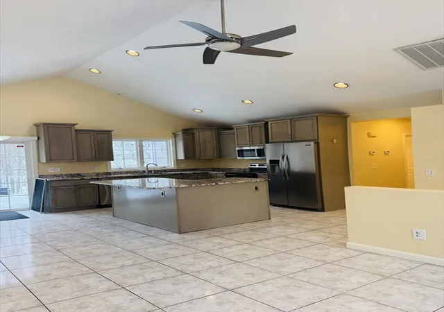 Photo 3 of Single family home for sale at 1015 Forbes St, New Bedford, MA 02745 | MLS# 73569495 | Listing updated on 2026-09-27