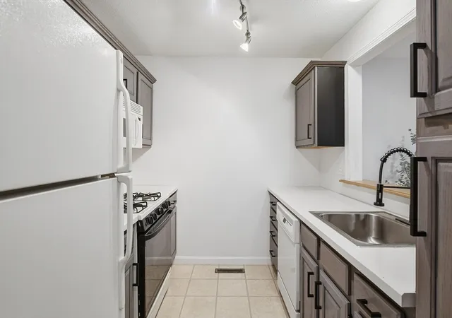 Homes for sale in Monson, MA | 18 Palmer Rd #15, Monson, MA 01057 | MLS# 73523751