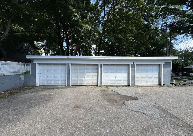5th image of 48 Union St, Southbridge, MA 01550 | MLS# 73559403