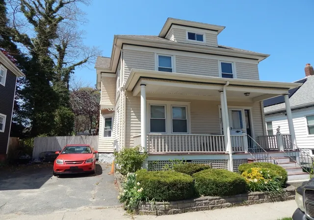 1st image of 407 Park St, New Bedford, MA 02740 | MLS# 73513761