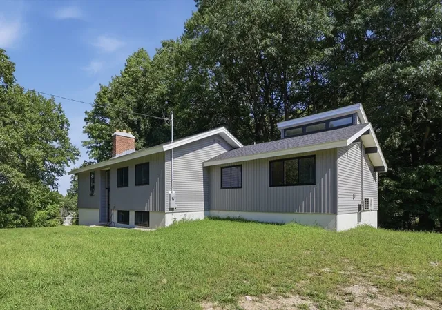 2nd image of 20 Wachusett Street, Leominster, MA 01453 | MLS# 73567096