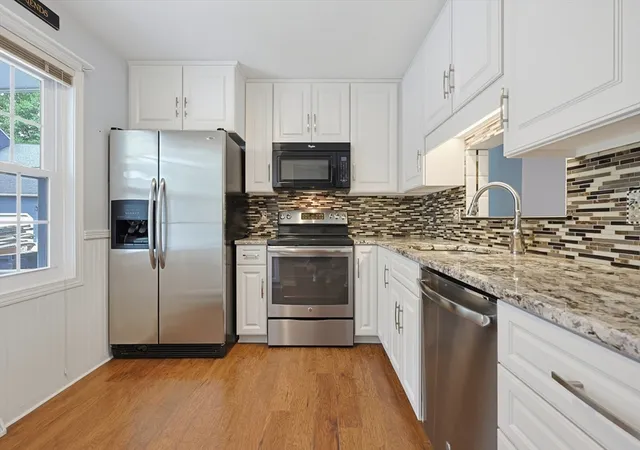 Photo 4 of Sale Pending at 206 Laurelwood Dr #206, Hopedale, MA 01747 | MLS# 73553693 | Listing updated on 2026-09-22