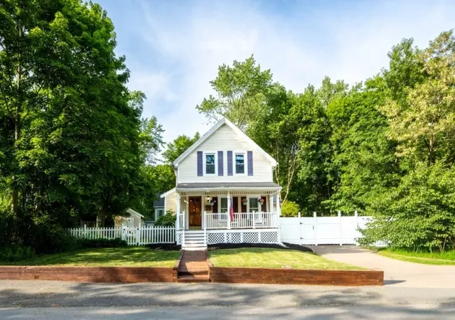 Homes for sale in Dedham, MA | 24 Greenhood St, Dedham, MA 02026 | MLS# 73537686