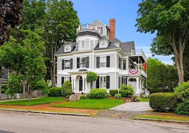 Photo 2 of Condo for sale at 39 Broad St #5, Newburyport, MA 01950 | MLS# 73541911 | Listing updated on 2026-09-13