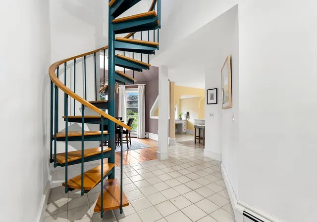 Listing Photo 5 - Condo for sale in building located at 39 Broad St, Newburyport, MA 01950 - Unit #5