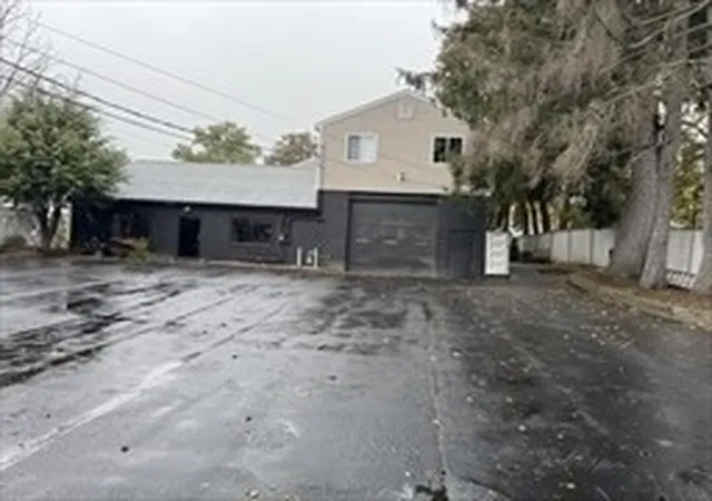Photo 1 of Sale Pending at 75 Lincoln St, Marlborough, MA 01752 | MLS# 73474777 | Listing updated on 2026-09-01