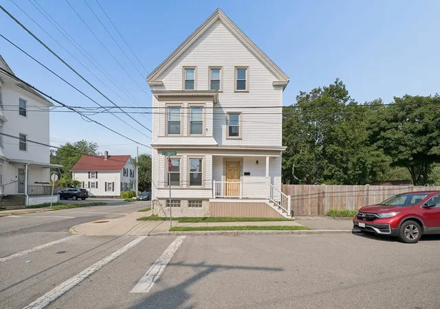 1st image of 185 Richmond St, New Bedford, MA 02740 | MLS# 73562347