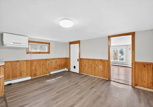 Photo 3 of Single family home for sale at 40 Moran St, Gardner, MA 01440 | MLS# 73568909 | Listing updated on 2026-08-31