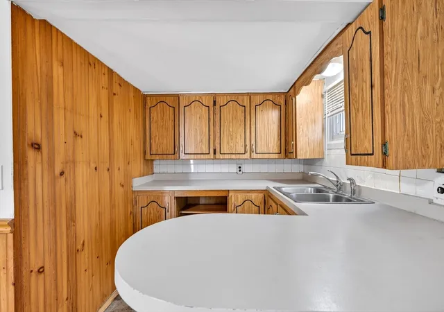 Photo 4 of Single family home for sale at 40 Moran St, Gardner, MA 01440 | MLS# 73568909 | Listing updated on 2026-08-31