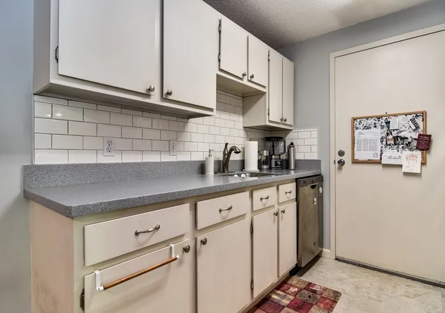 3rd image of 34 Silver Hill #12, Natick, MA 01760 | MLS# 73552160
