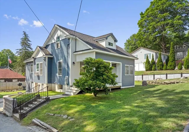 2nd image of 9 Newburn Rd, Worcester, MA 01602 | MLS# 73406425