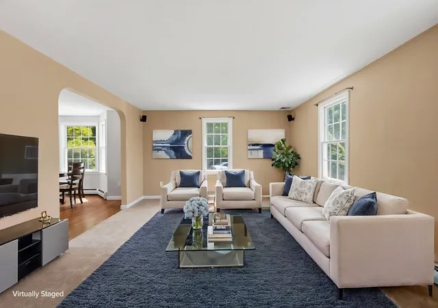 3rd image of 618-620 High Street, Bridgewater, MA 02324 | MLS# 73553363